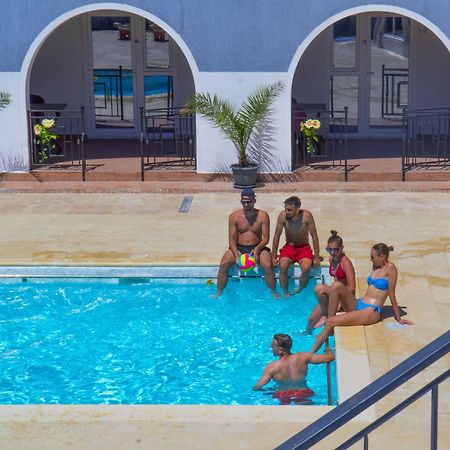 Hotel Km 0 Costineşti Exterior foto